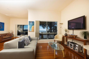 Seachange, 2/4 Stephen Street, Forster